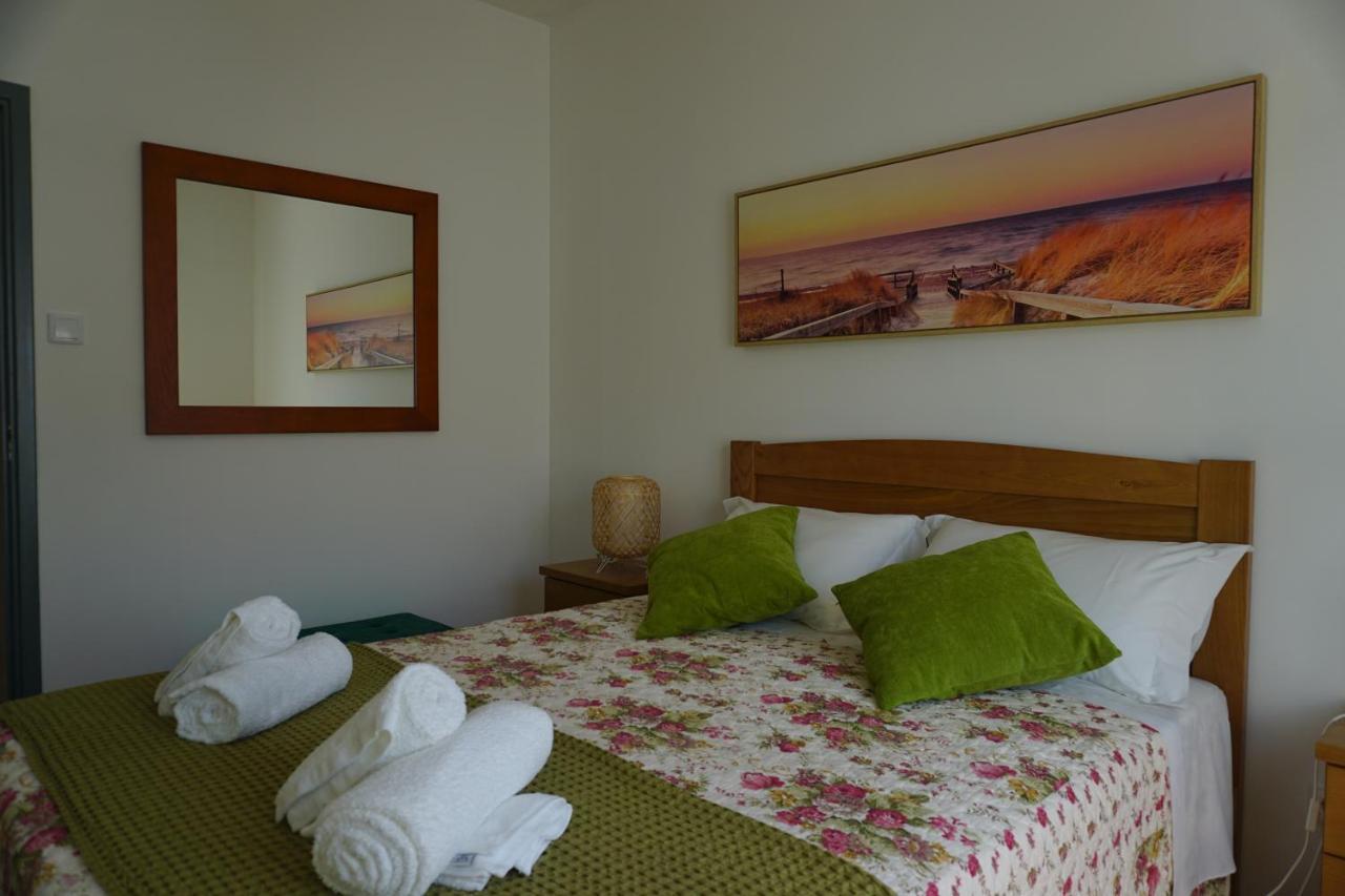 Portela House - T3 Residential 50 Meters From The Holiday home *