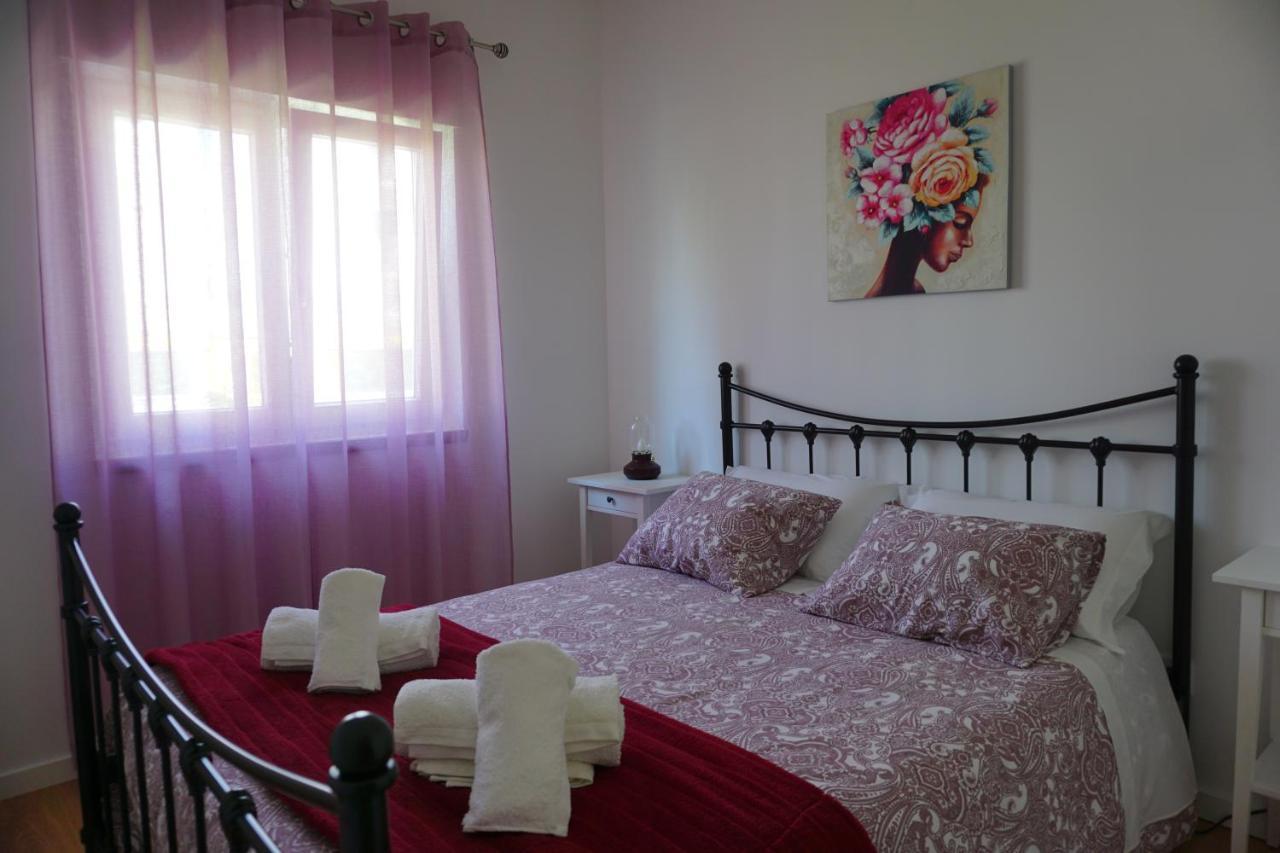 Portela House - T3 Residential 50 Meters From The Vila Praia de Ancora
